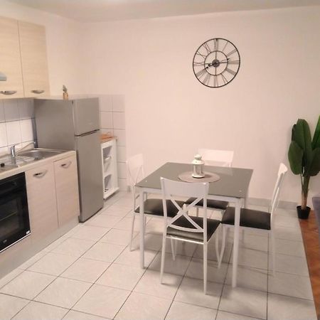 Apartman Mix Zagreb - Maksimir, Kbc Rebro, Free Parking Exterior foto
